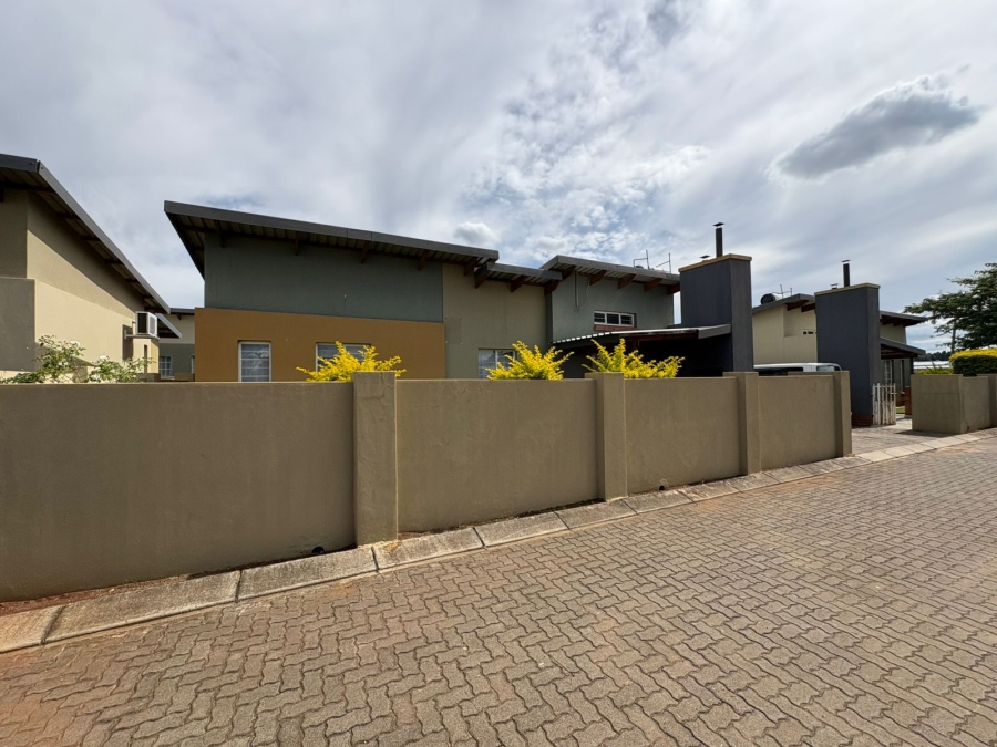 3 Bedroom Property for Sale in Waterval East North West